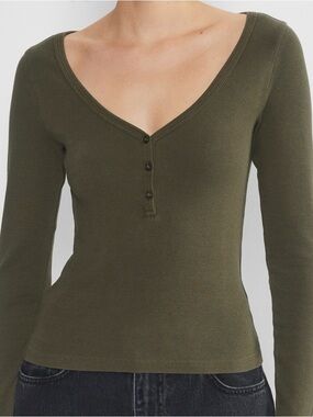Aritzia Homestretch Henley